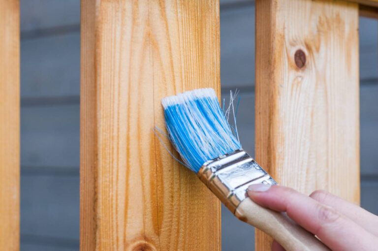 Wooden_Fence_Staining
